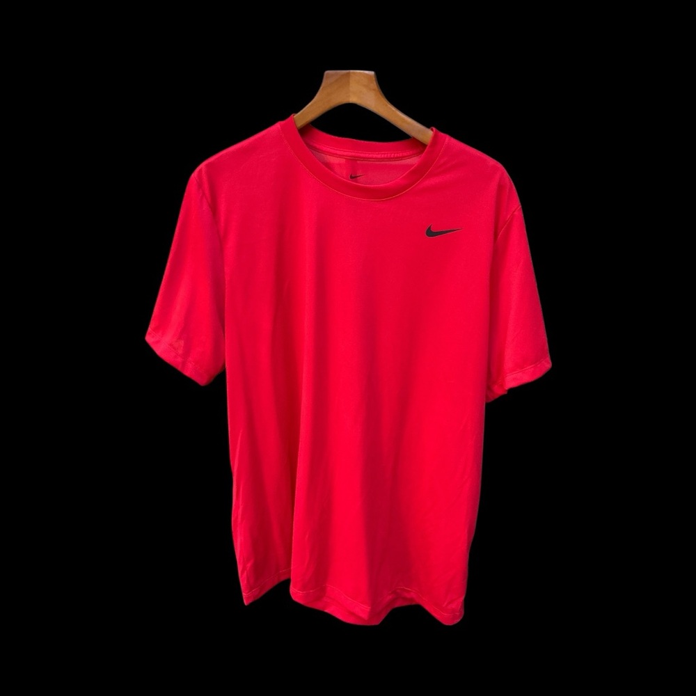 Nike Men's Bright Red Short Sleeve Tee